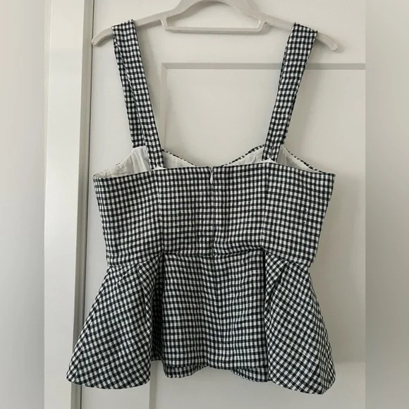 reformation Misty Linen Set - Picture 7 of 9